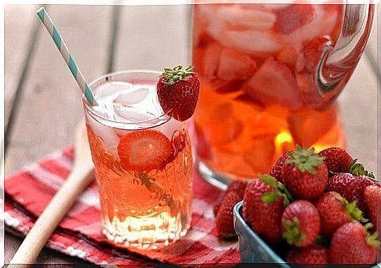 7 # strawberry-water-Aging-about.jpg