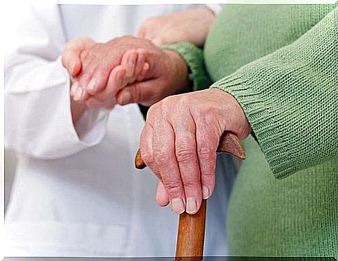 Doctor examining hands