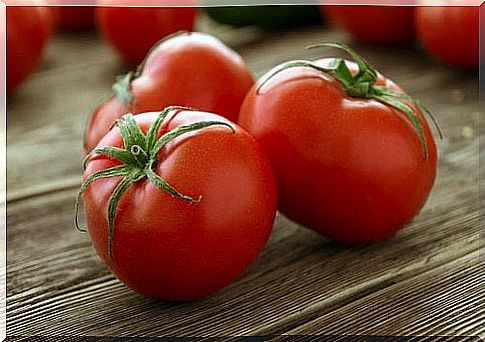 Tomatoes as a way to make corn