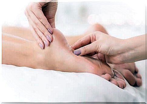 Burning feet - find out about home tips and effective remedies