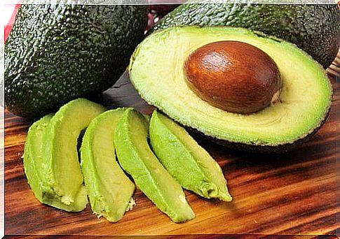 avocado for stretch marks