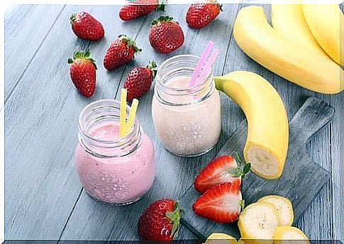 strawberry-banana smoothies for morning fatigue