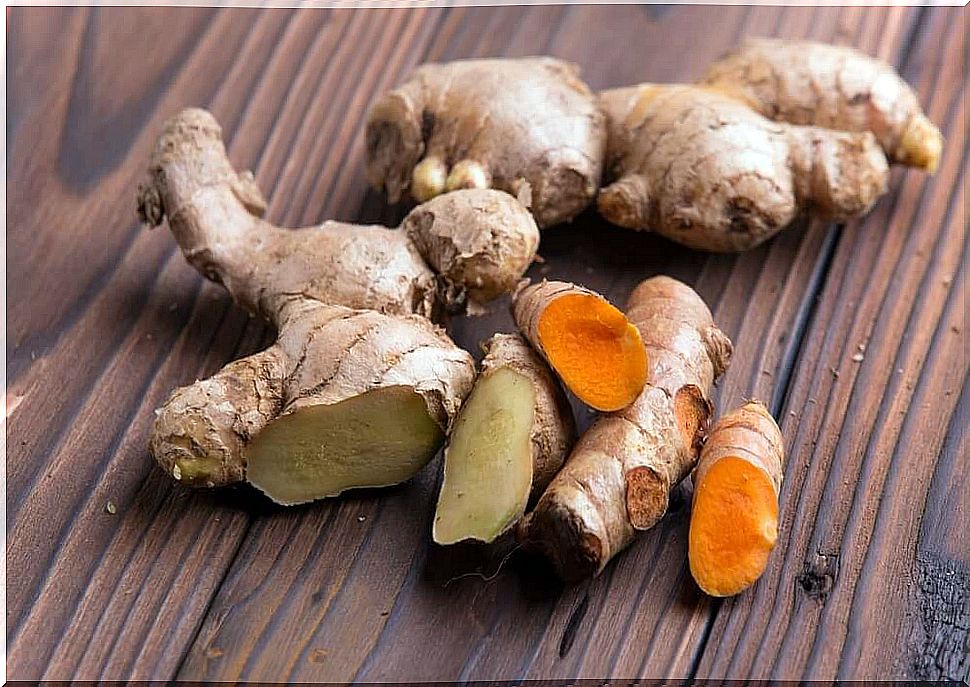 Slimming ginger and turmeric infusion!