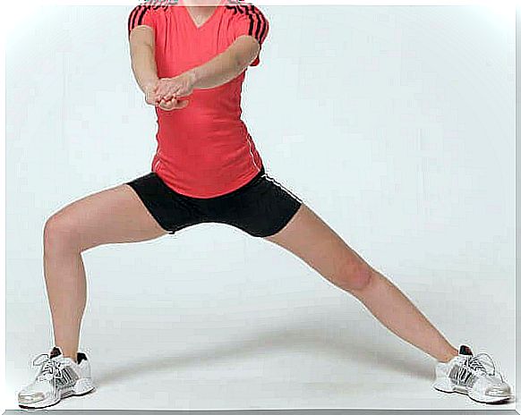 Girl lunging.