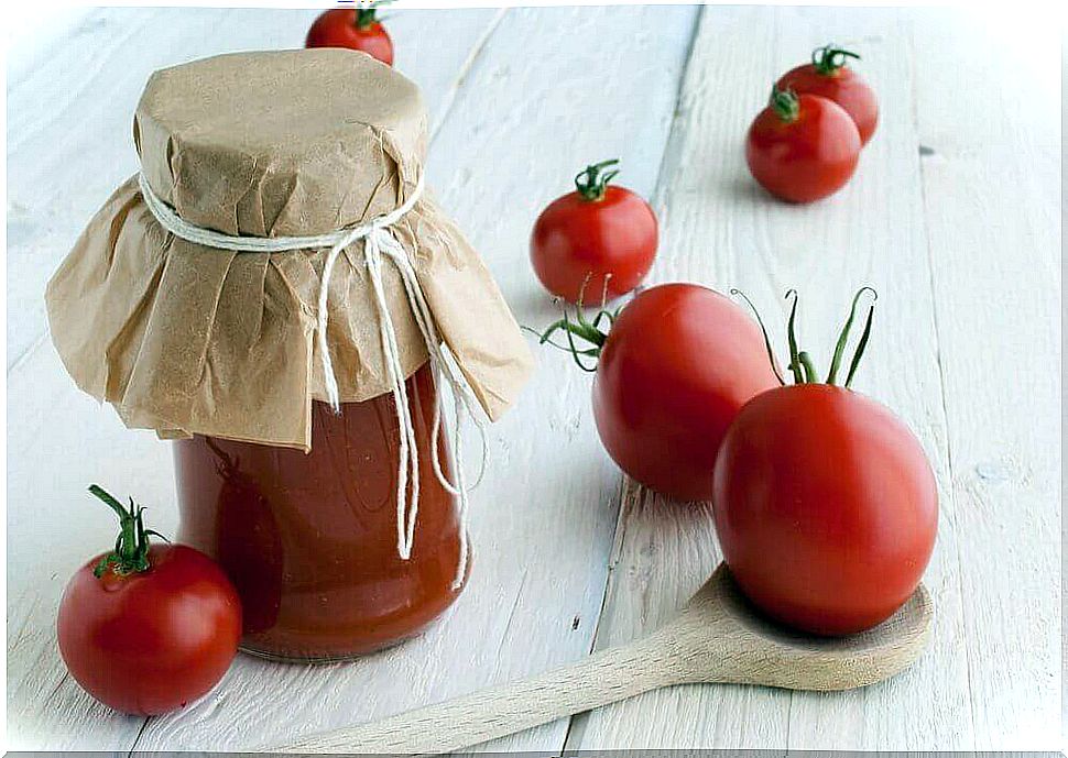 Tomatoes in jars - why and how to make them?